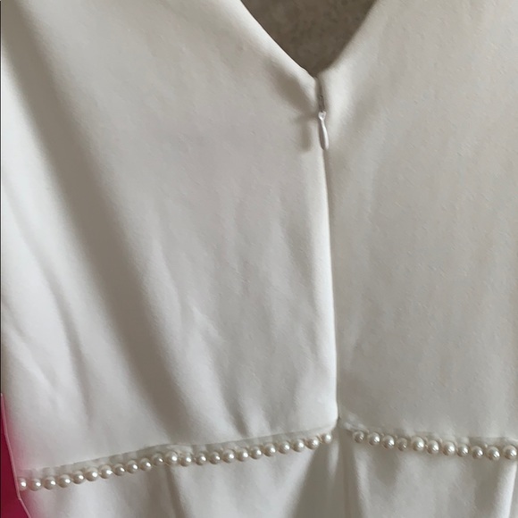 What a gorgeous dress - Picture 8 of 8